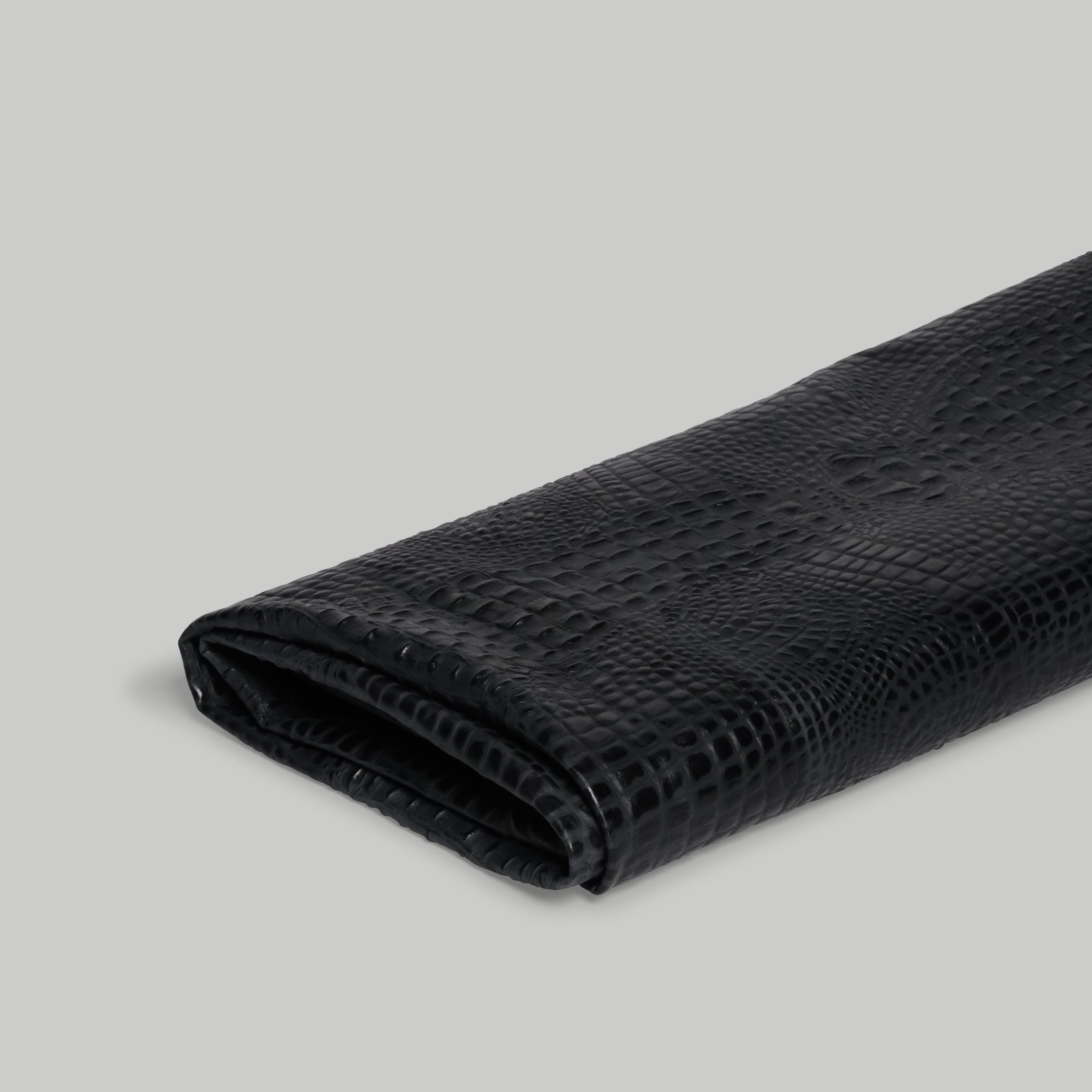 Italian Croco Embossed Cowhide / 8 COLOURS