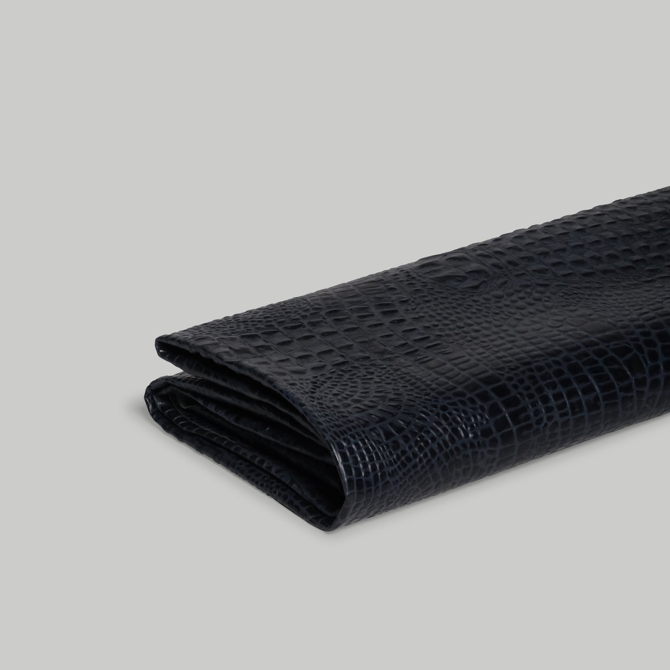 Italian Croco Embossed Cowhide / 8 COLOURS