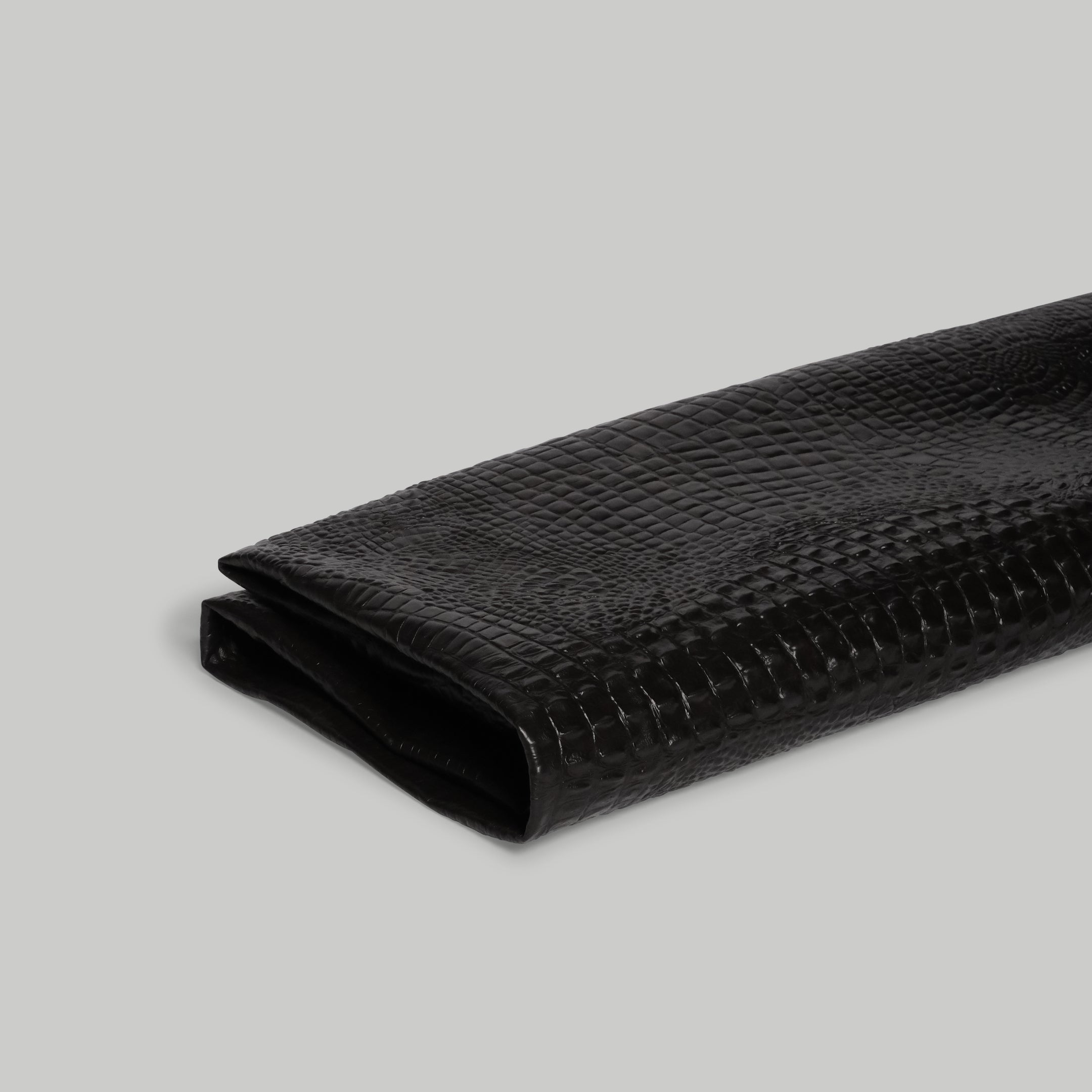Italian Croco Embossed Cowhide / 8 COLOURS