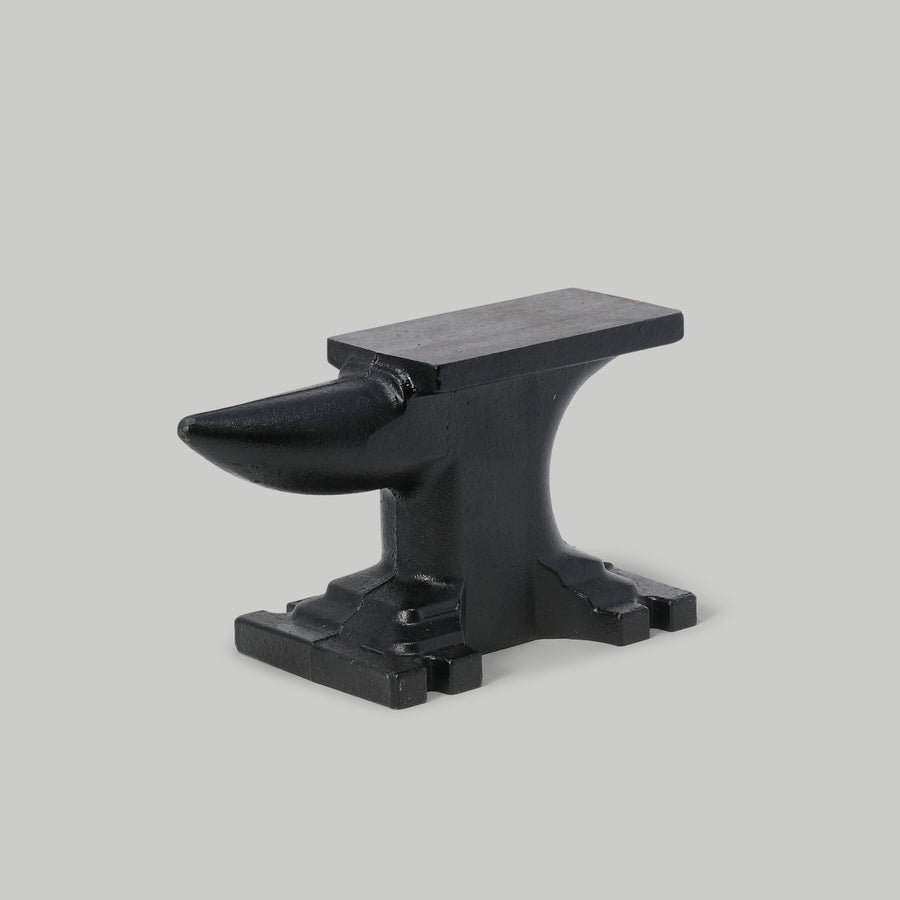 Anvil / 2.2 lbs / 6.6 lbs / 11 lbs / 24 lbs