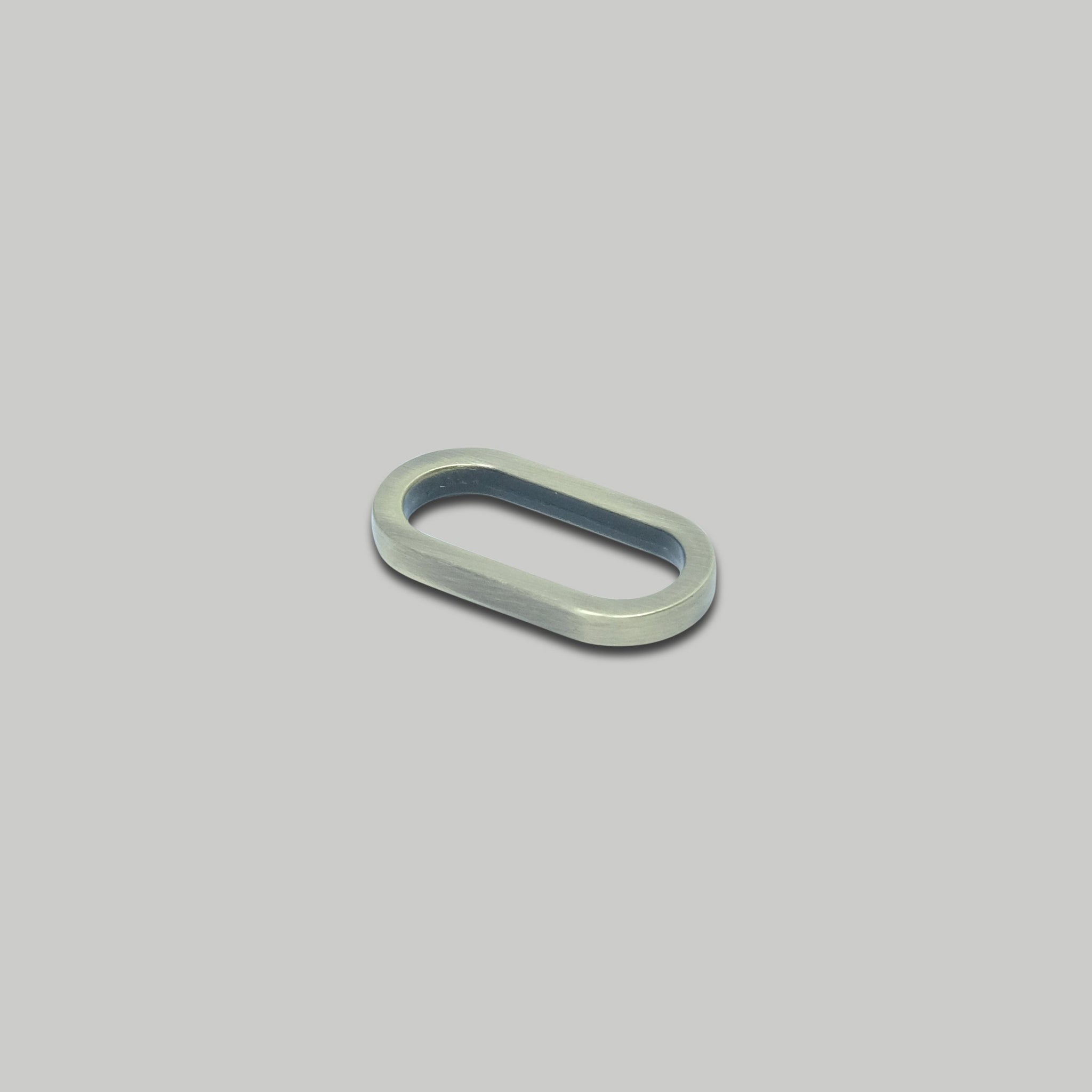 Flat Edge Oval Ring / 3 colours