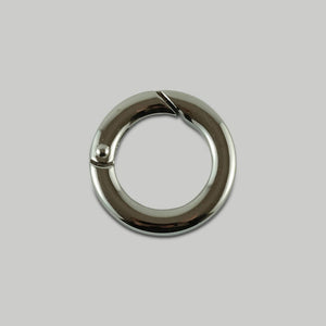 Flat Spring Gate Ring / 3 colours