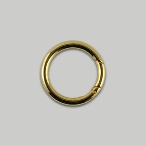 Spring Gate Ring / 3 colours